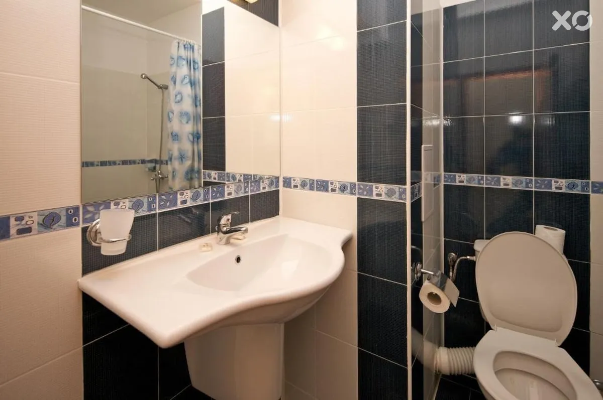 Lira Hotel