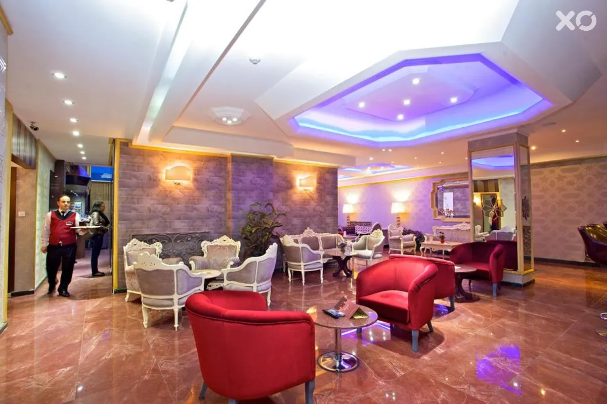 Hermanos Hotel