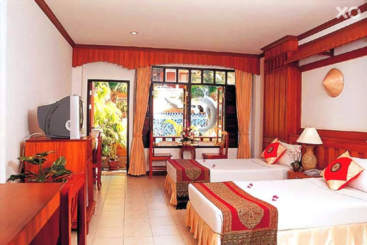 Tony Resort