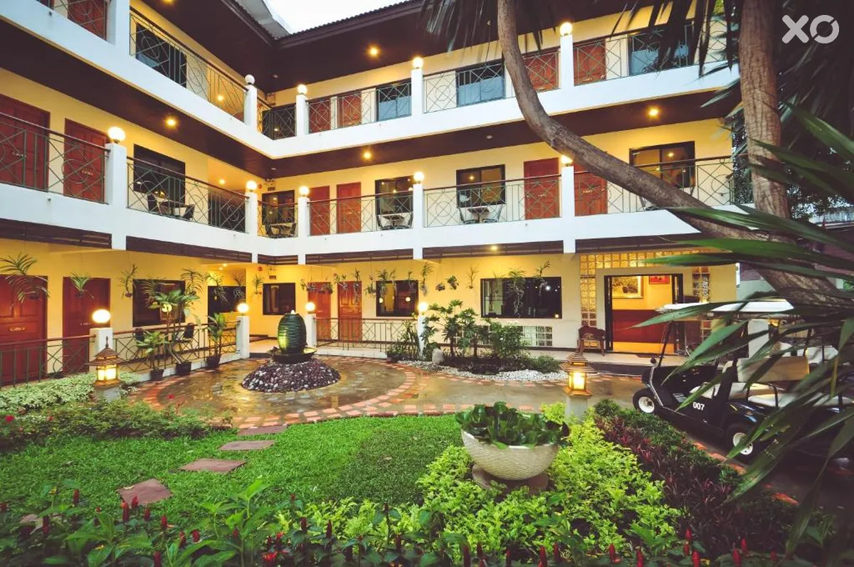 Charlie House Pinklao
