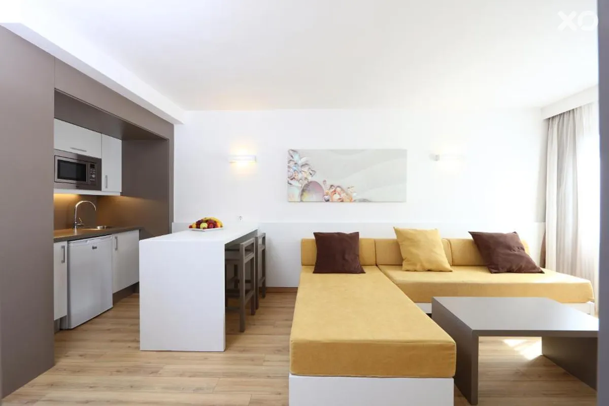 Jade Apartments