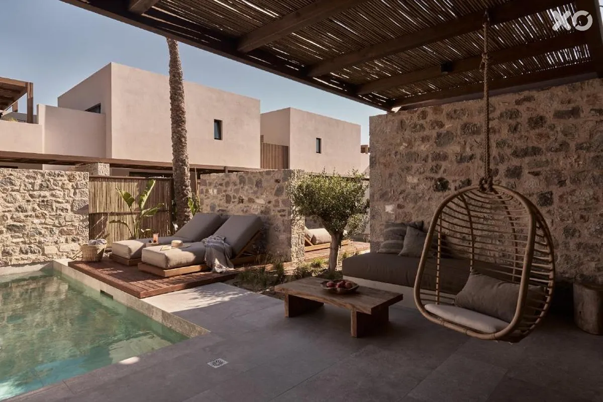 Theros All Suite Hotel