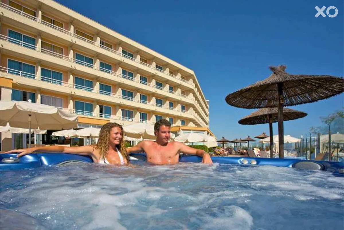 Ferrer Concord Hotel