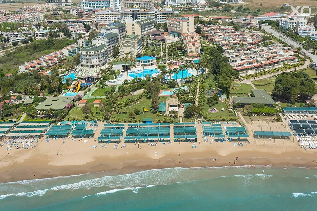 Iz Flower Side Beach Hotel