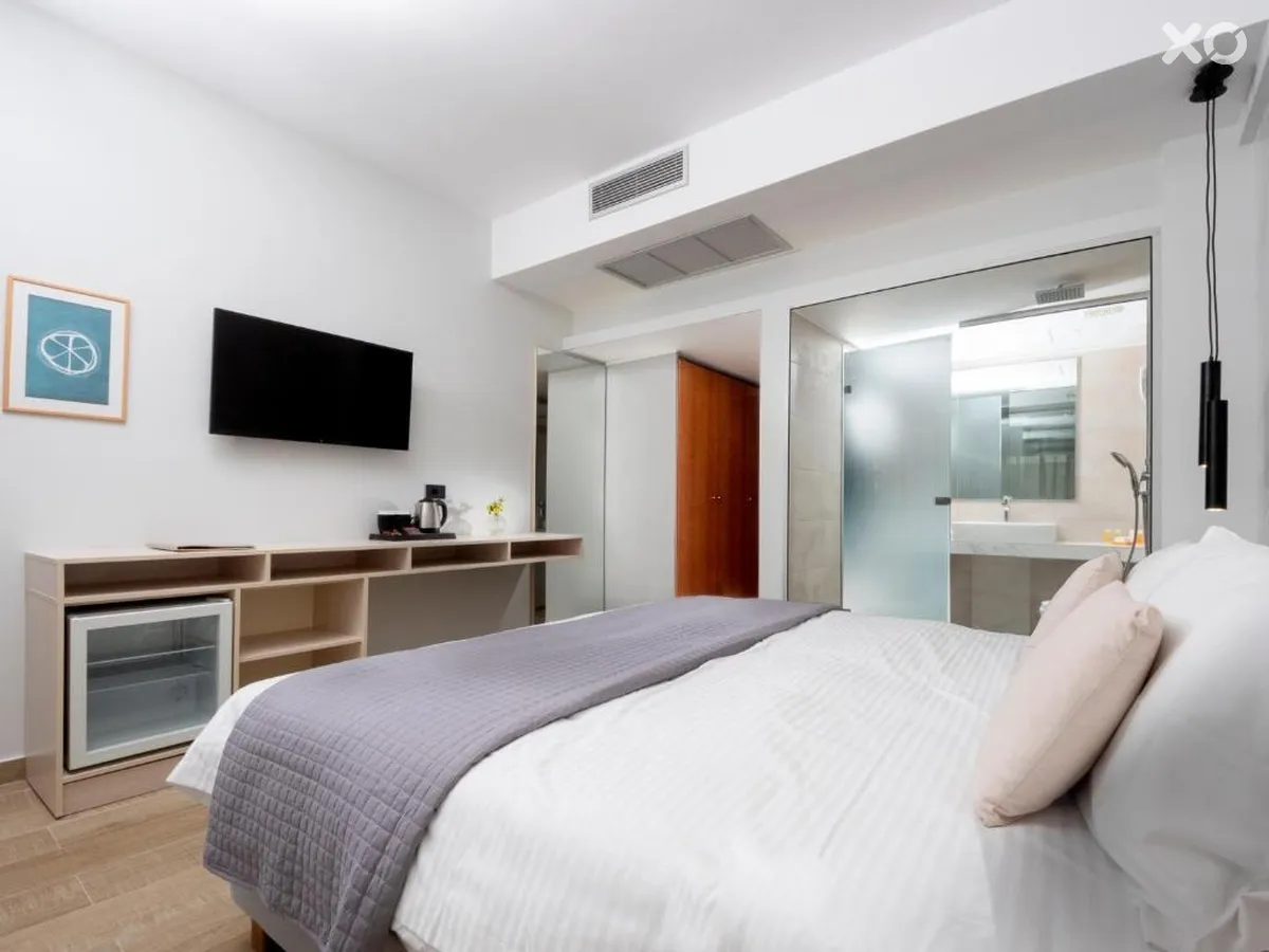 Athena Hotel