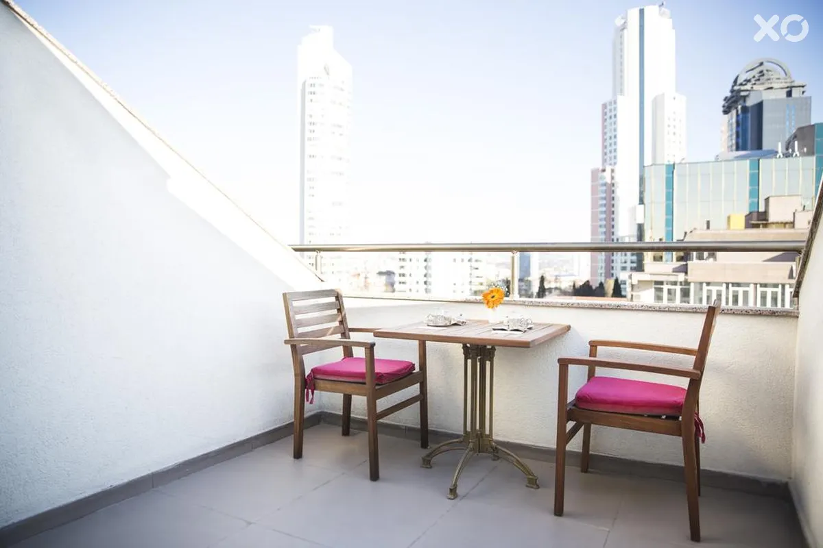 Grand Aras Hotel & Suites