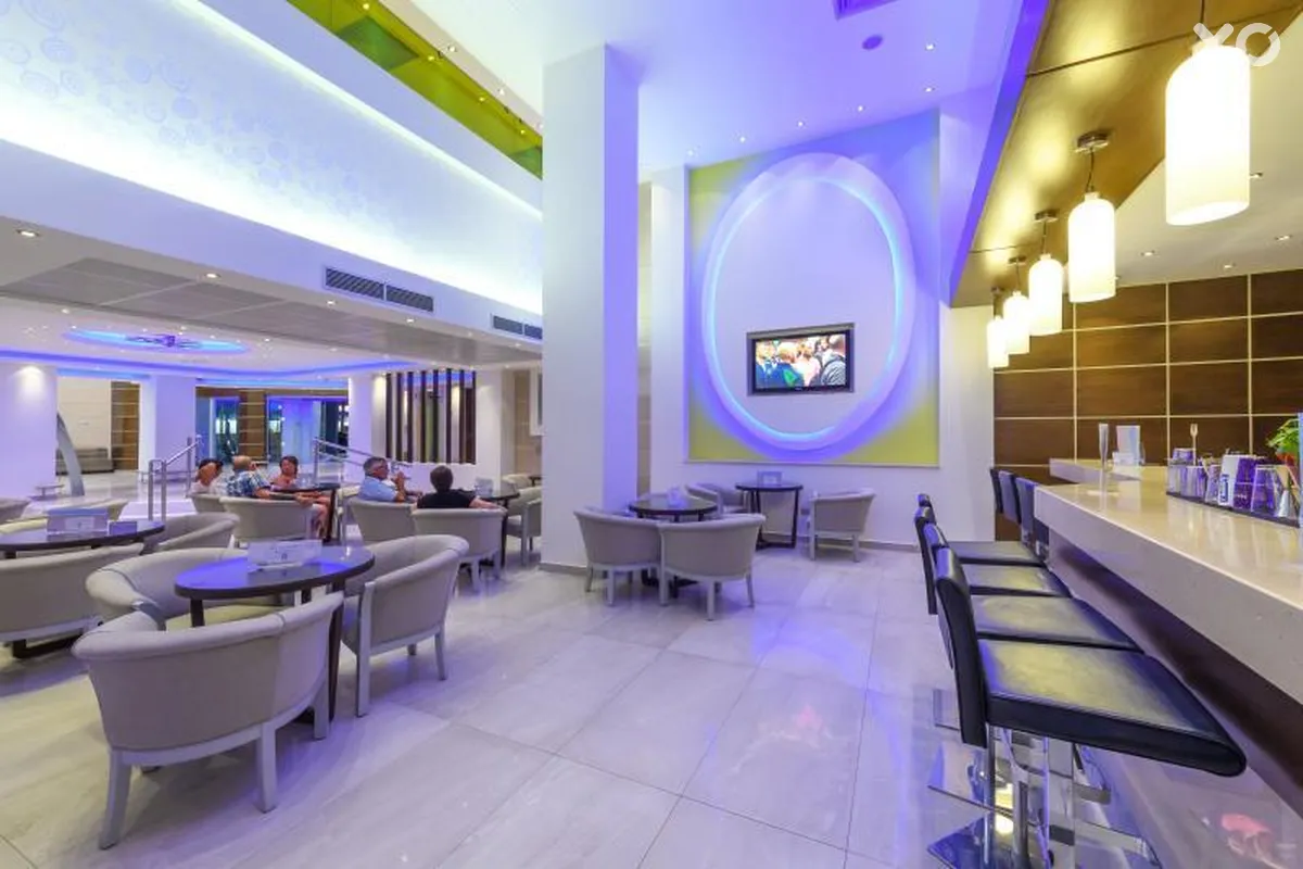 Tasia Maris Beach Hotel