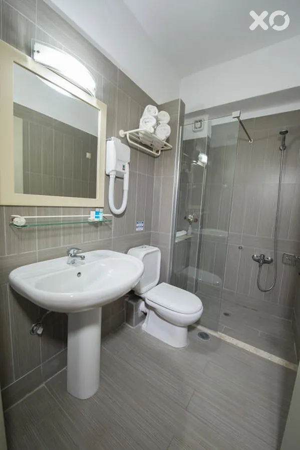 Astron Hotel