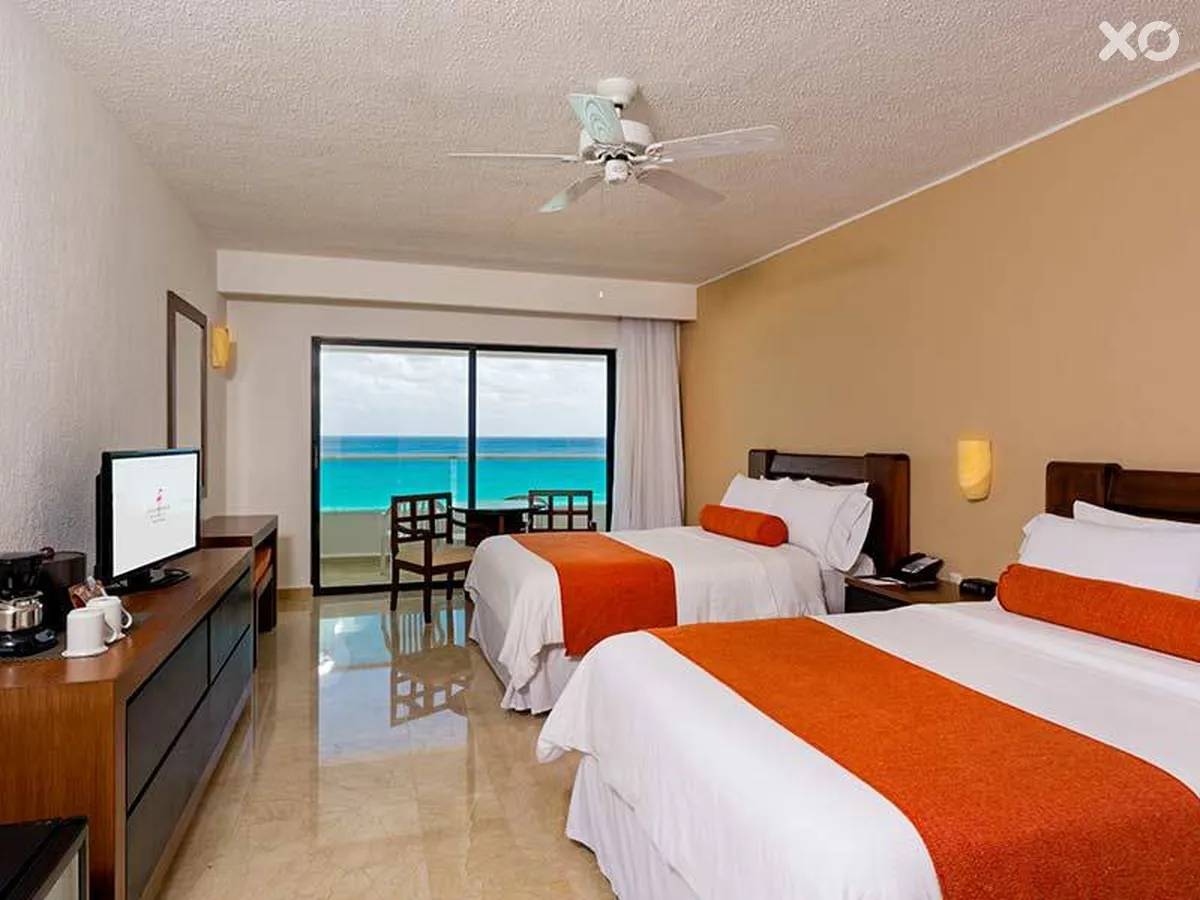Flamingo Cancun Resort