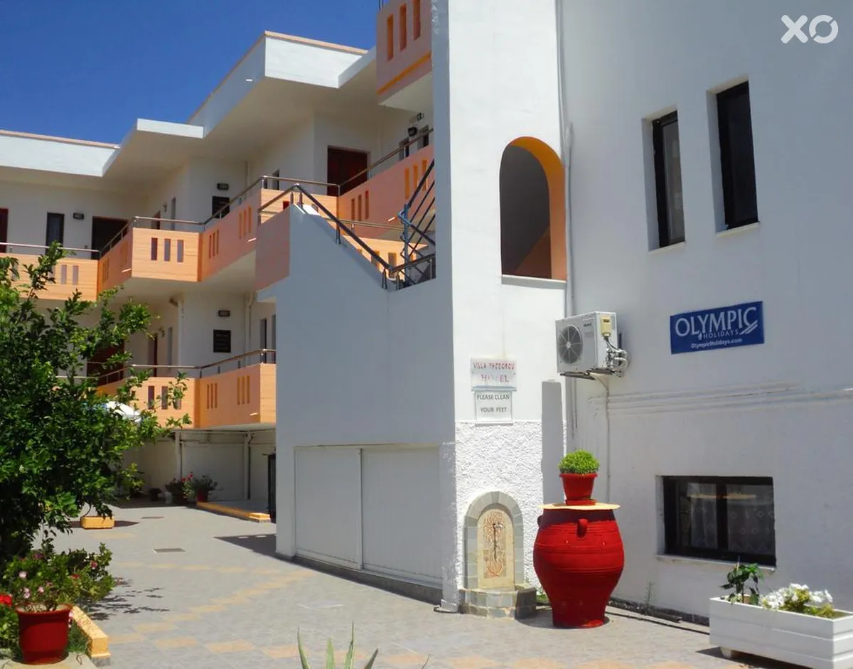 Aparthotel Thodorou