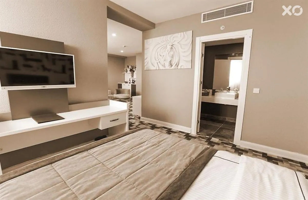 Mayi Hotel