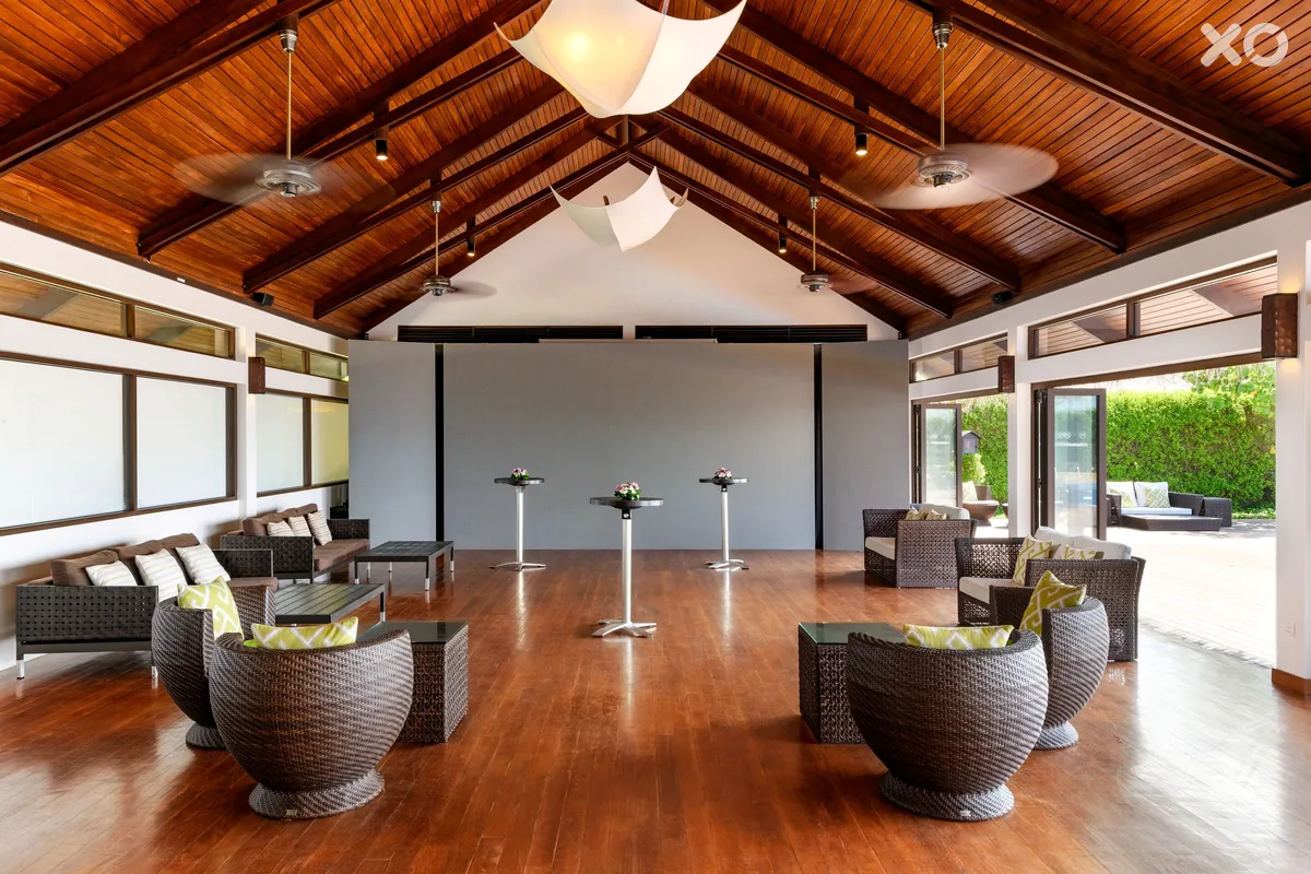 Sheraton Maldives Full Moon Resort & Spa