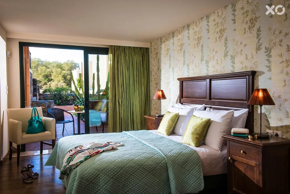 Koutrakis Suites