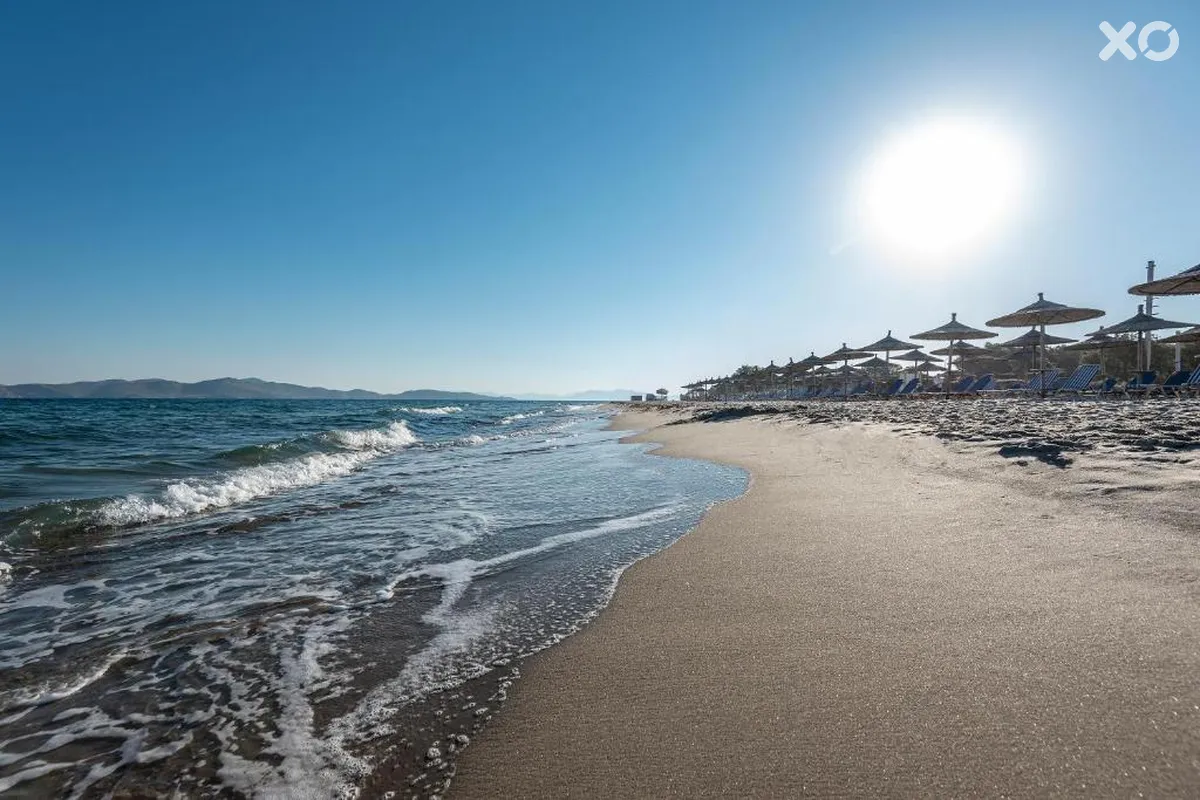 Sandy Beach Hotel & Family Suites