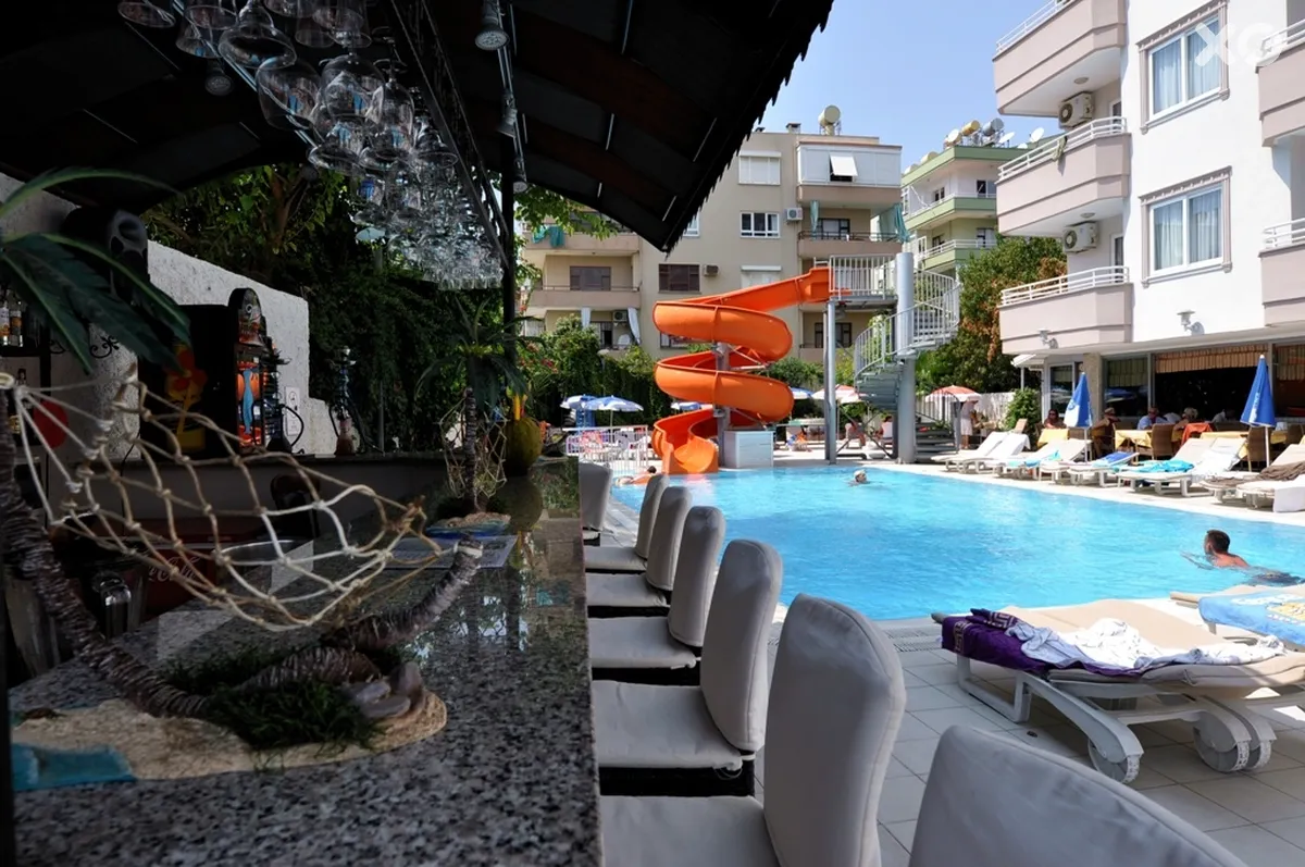 Bonapart Sealine Hotel