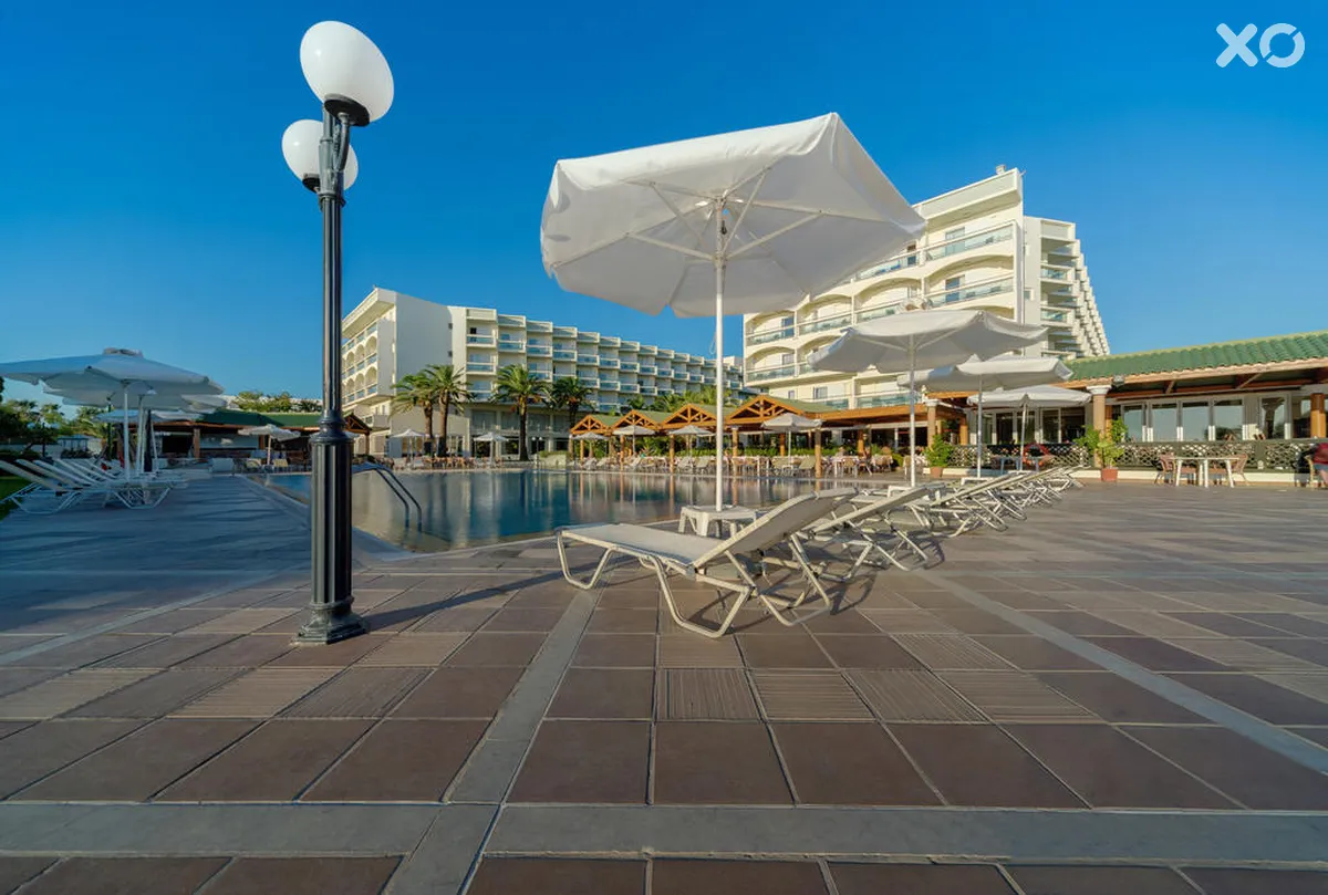 Apollo Beach Hotel