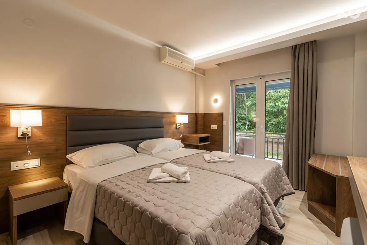 Sintrivanis Hotel