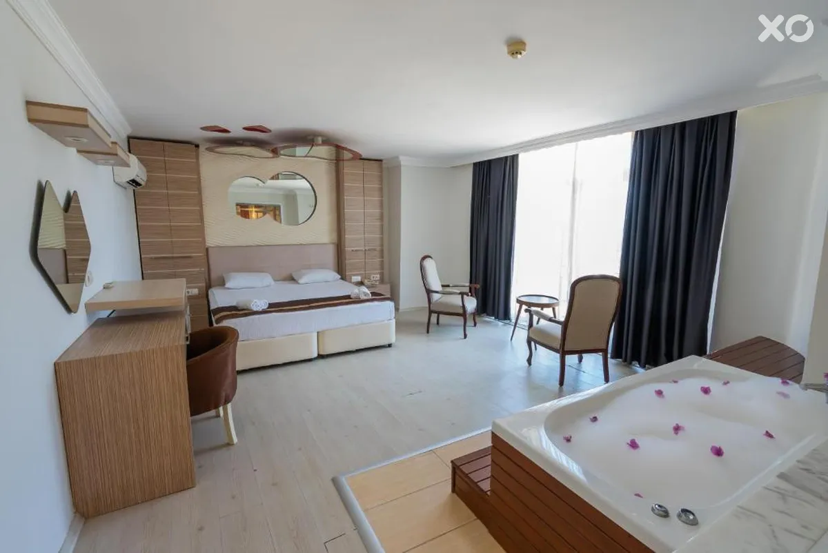 Caprea Hotel