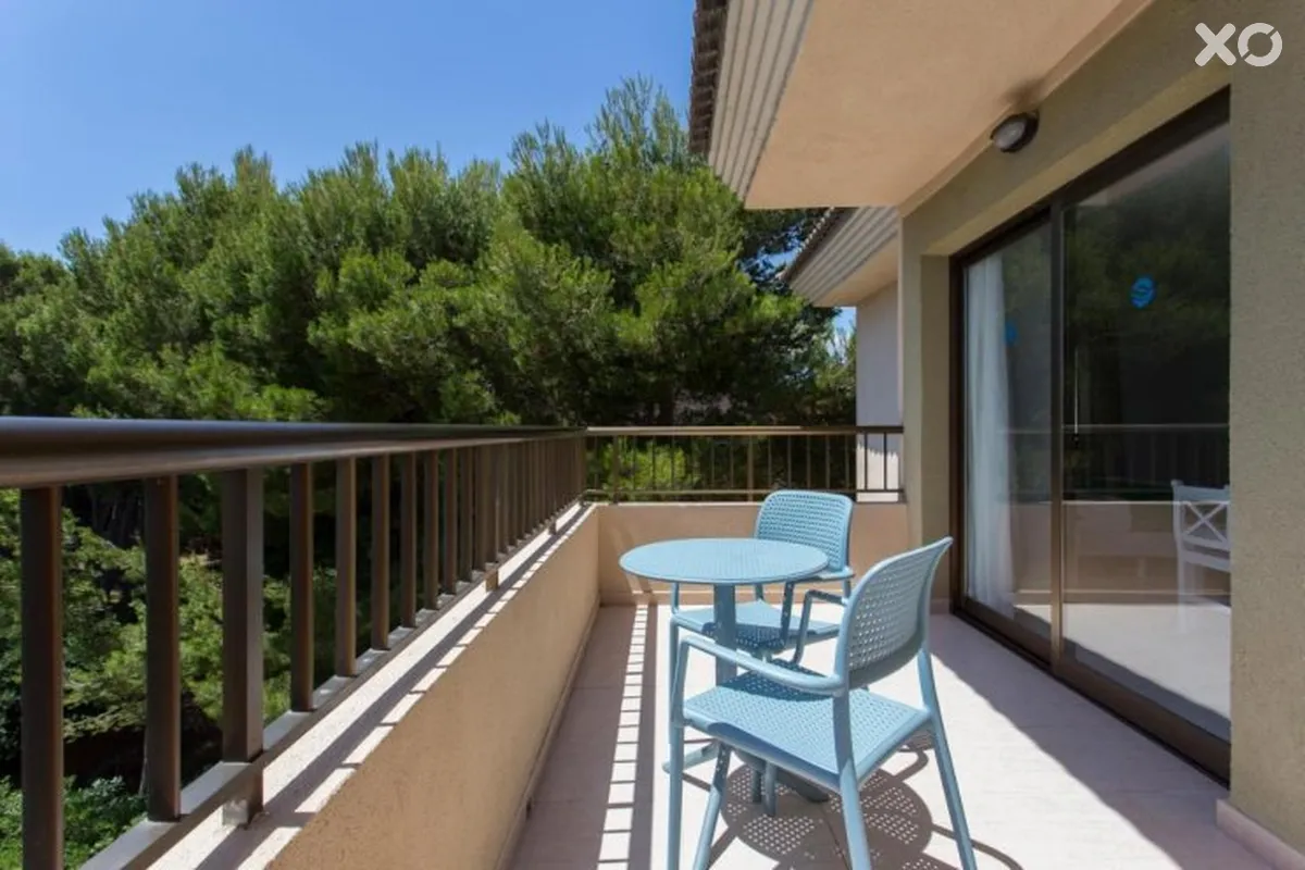 Guya Wave Hotel
