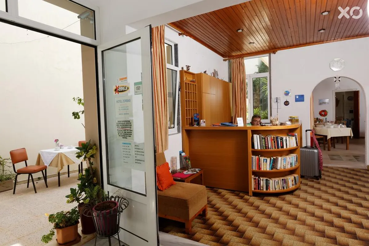 Zorbas Hotel
