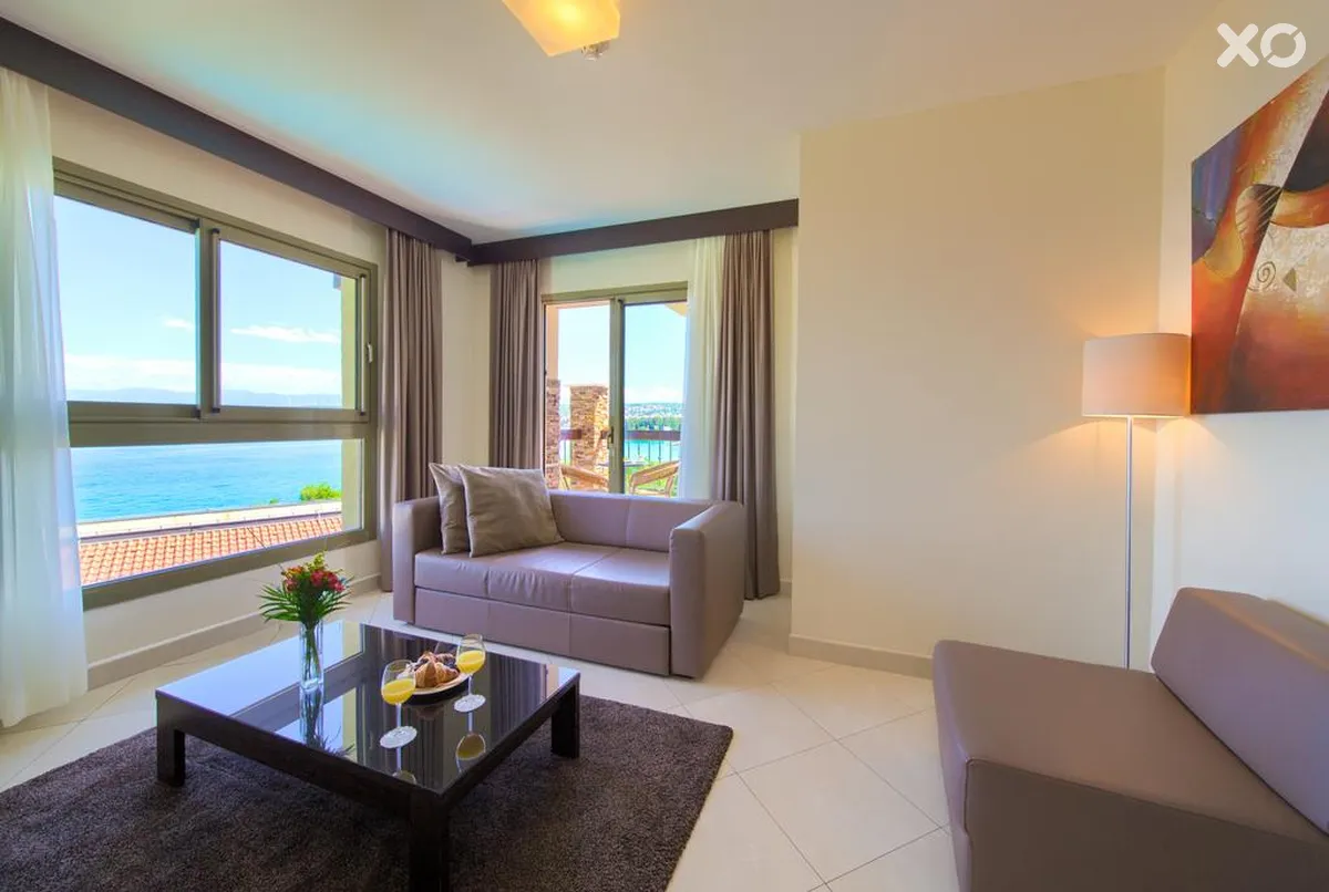 Blue Waves Resort