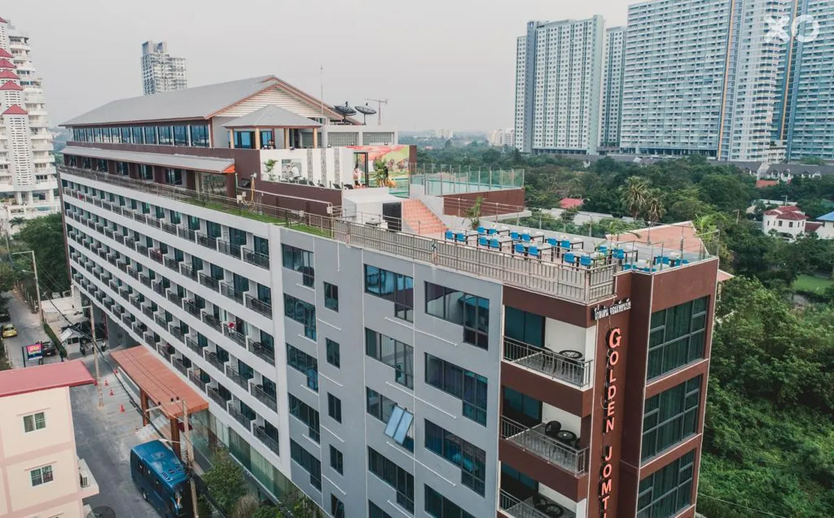 Golden Jomtien Beach Hotel