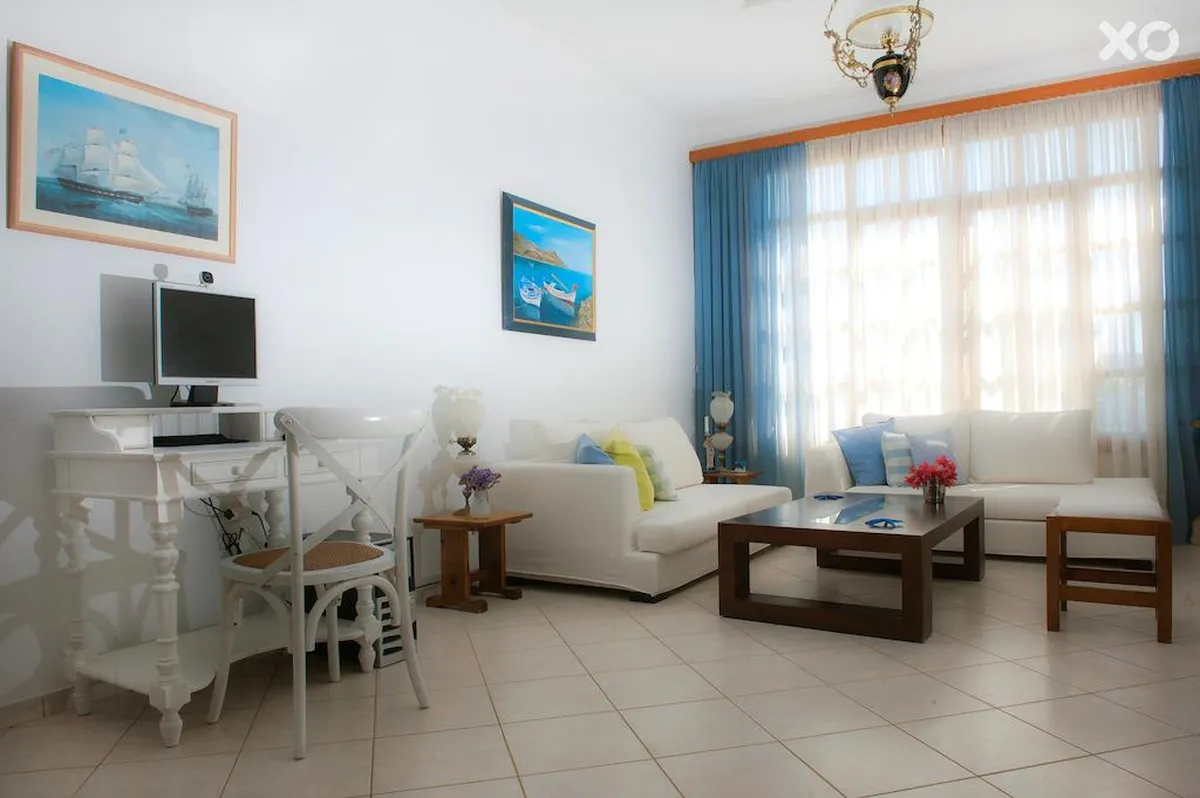 Charissi Hotel