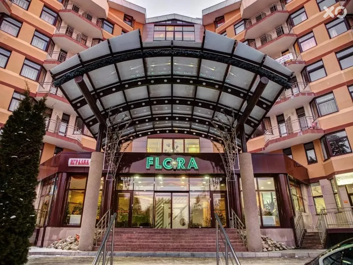 Flora Hotel