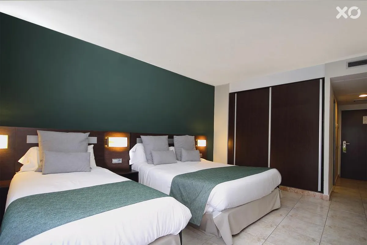 Aqua Hotel Bertran Park
