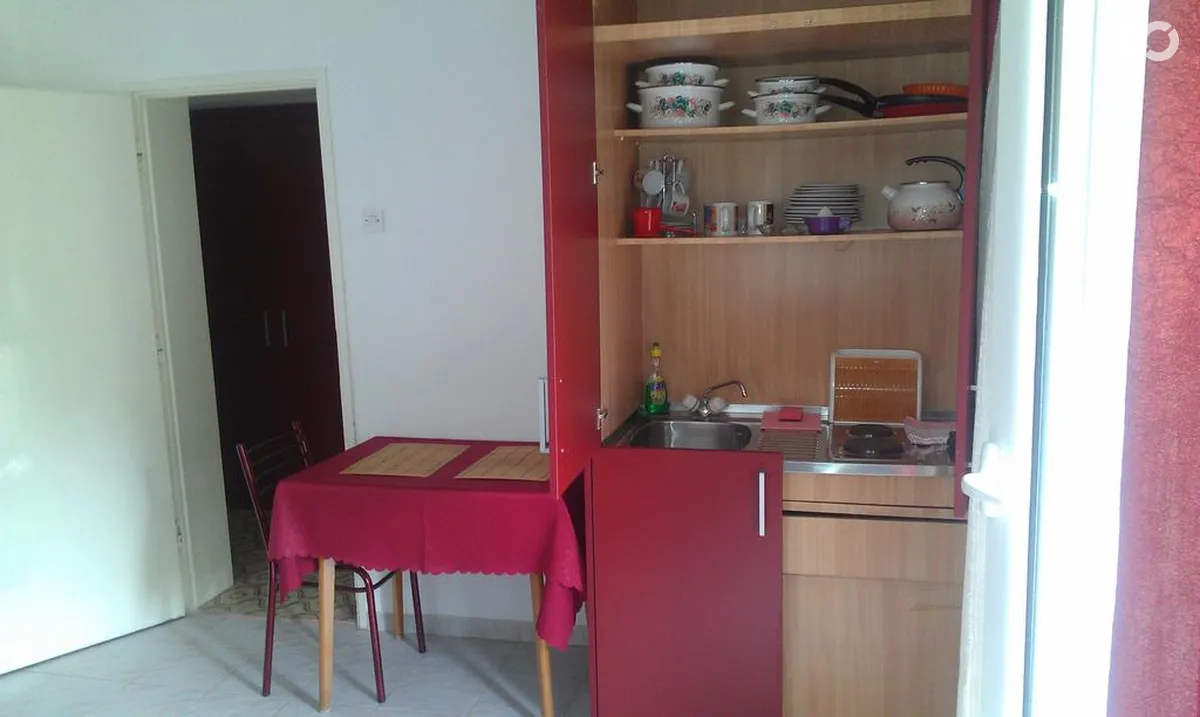 Springs Apartments & Rooms