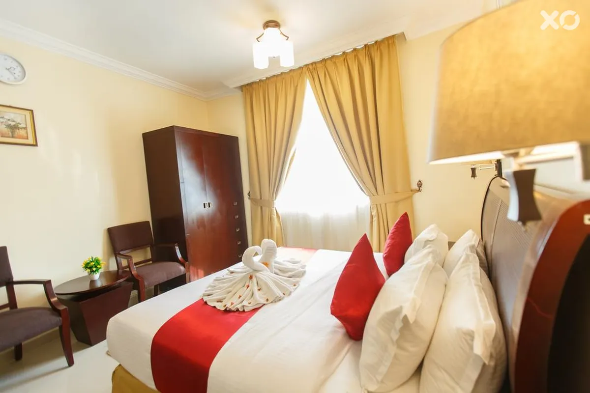 Crown Palace Hotel