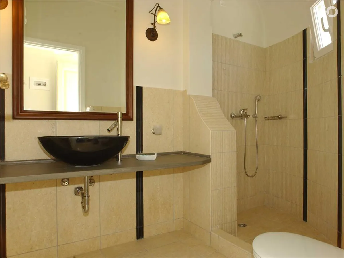 Pelican Town Art Hotel
