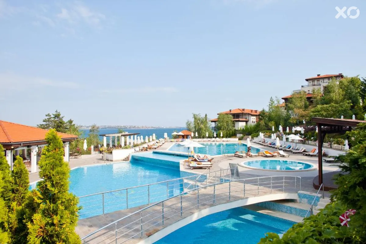 Viva Mare Beach