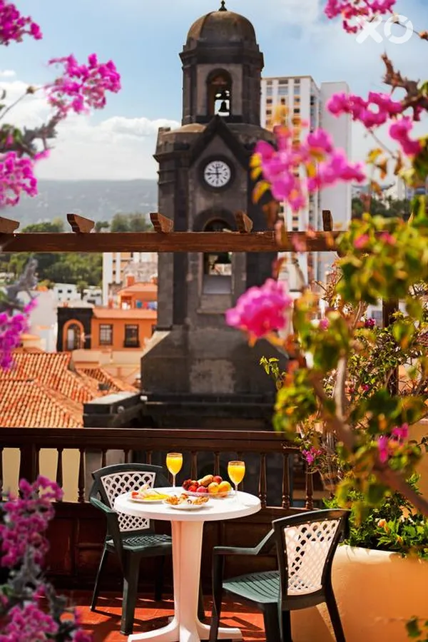 Monopol Hotel