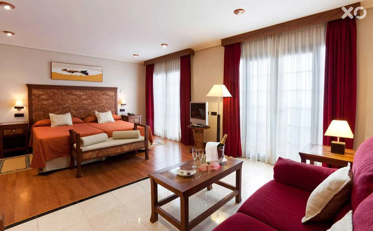 Paradise Park Fun Lifestyle Hotel