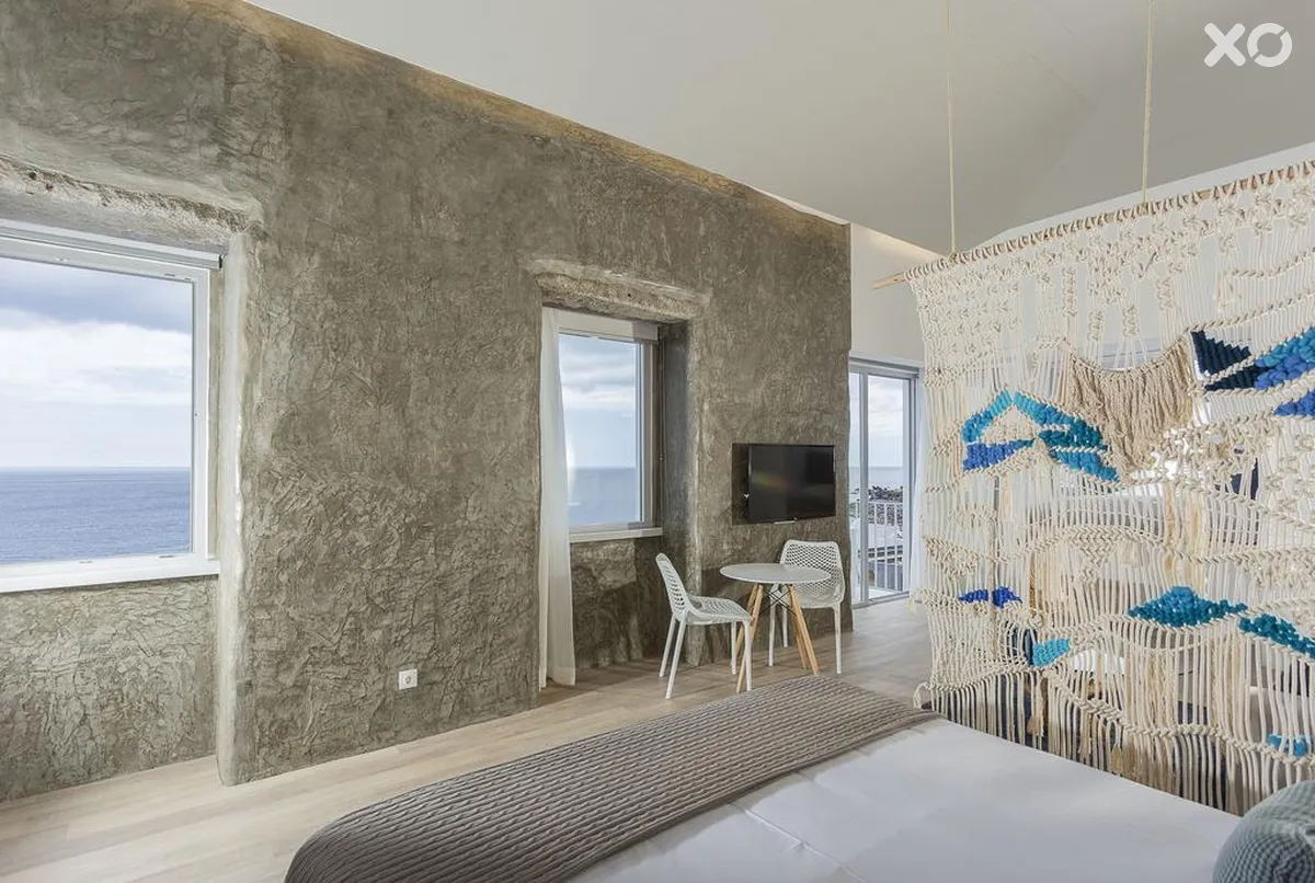White Exclusive Suites & Villas