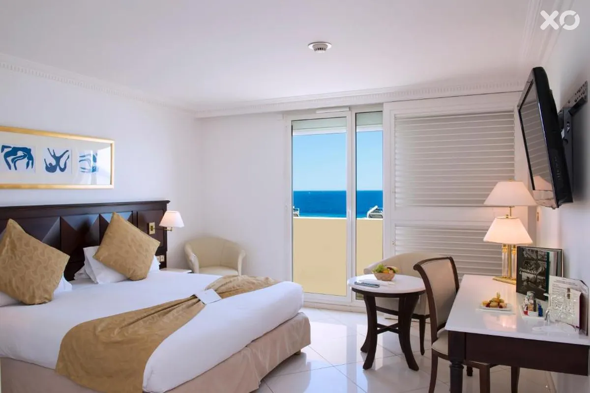 West End Promenade Hotel