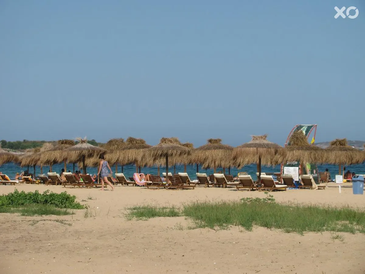 Apolonia Resort