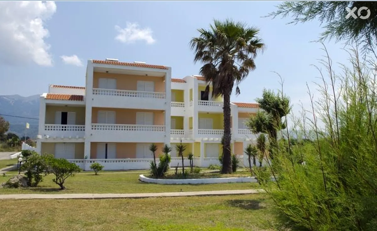 Byron Apartments