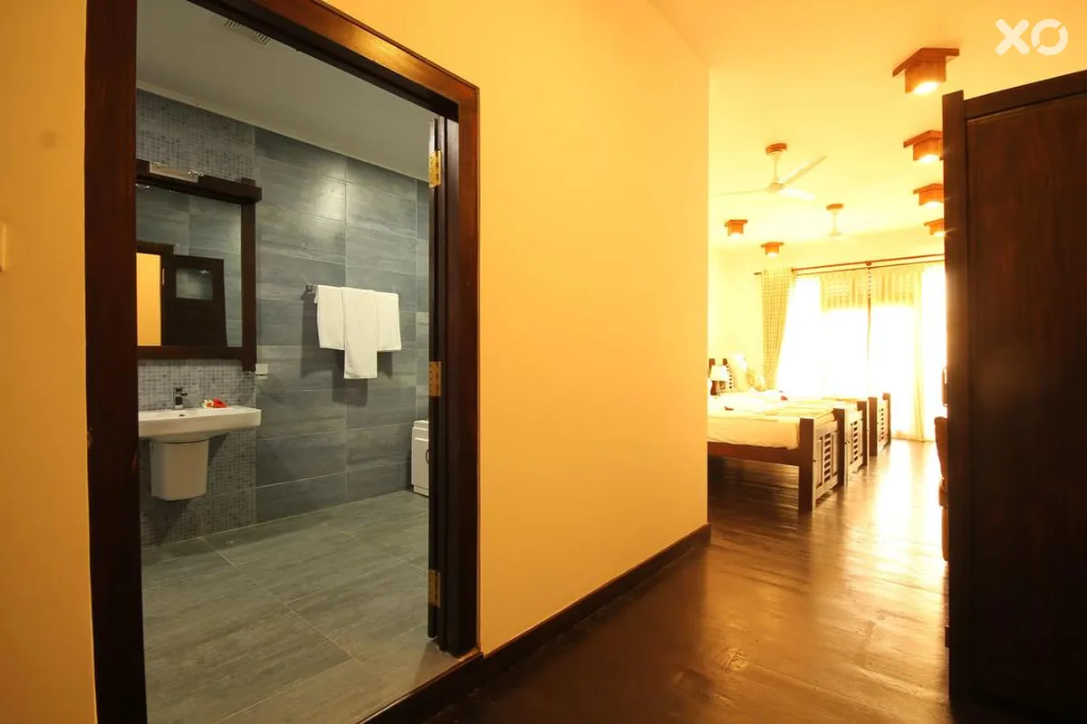 Saffron Hotel