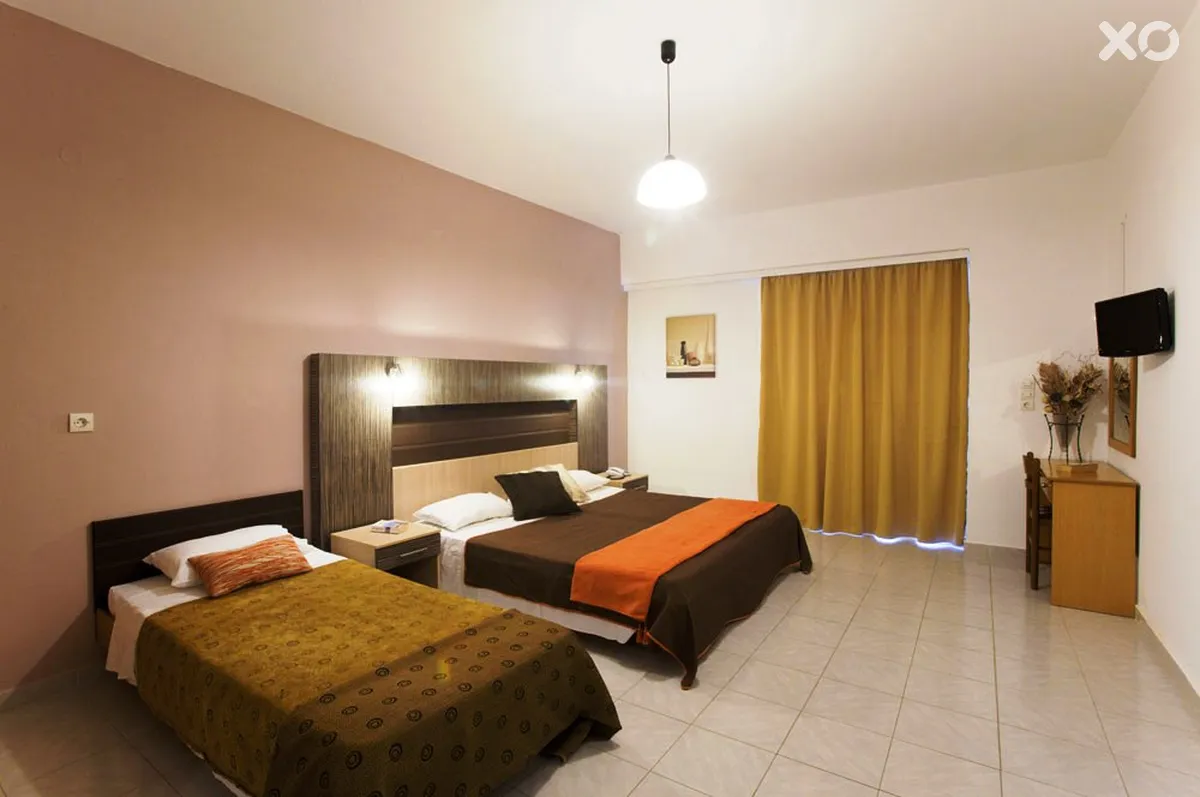 Zoes Hotel Studios