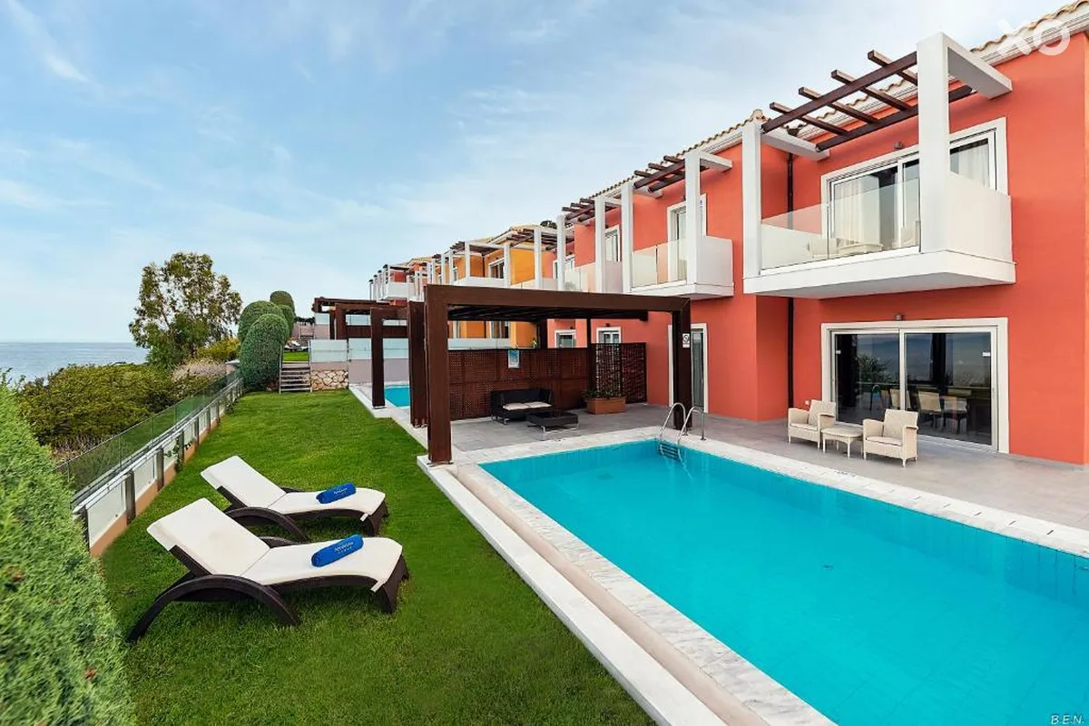 Apostolata Island Resort & Spa