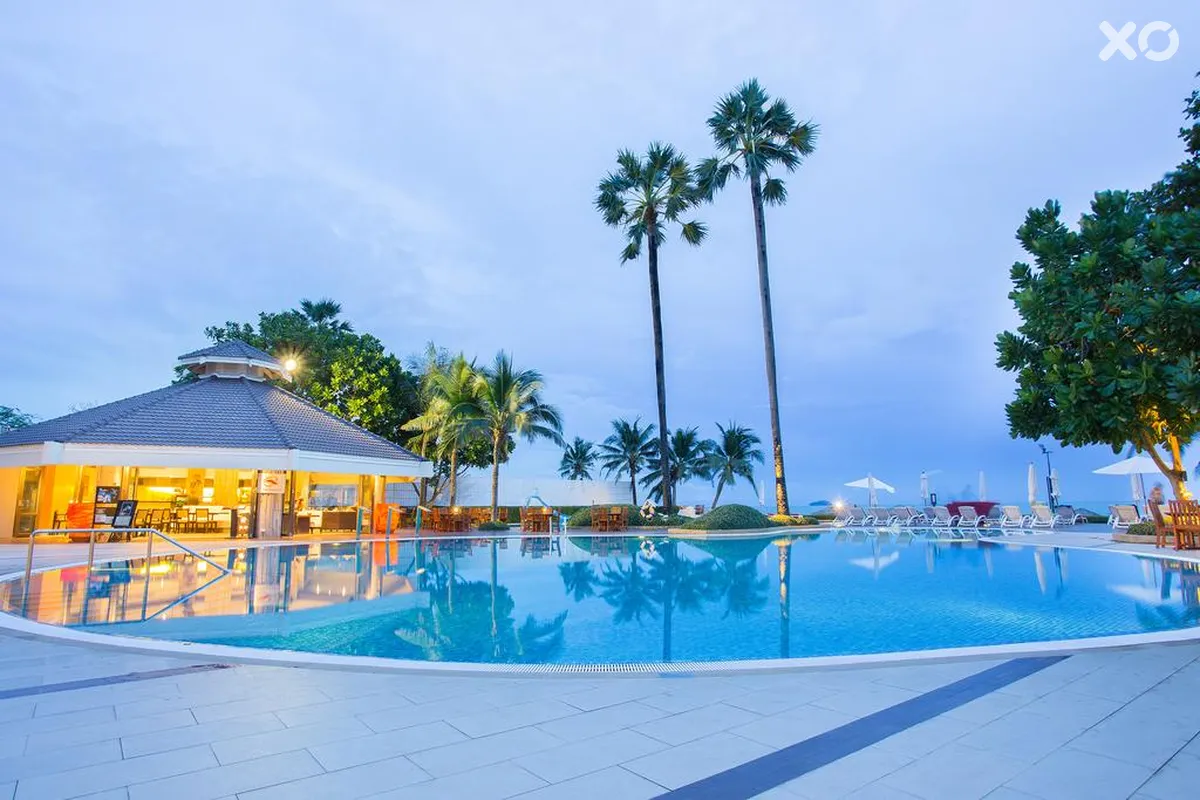 Novotel Rayong Rim Pae Resort Hotel