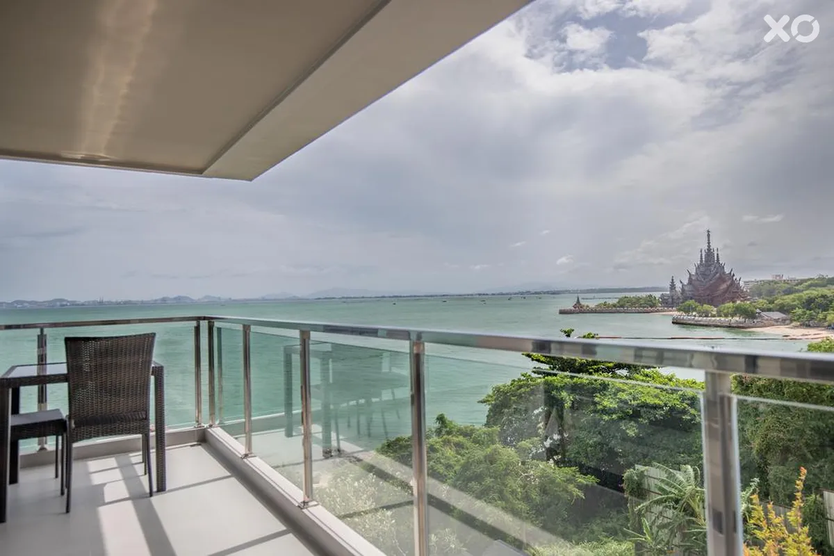 Golden Tulip Pattaya Beach Resort