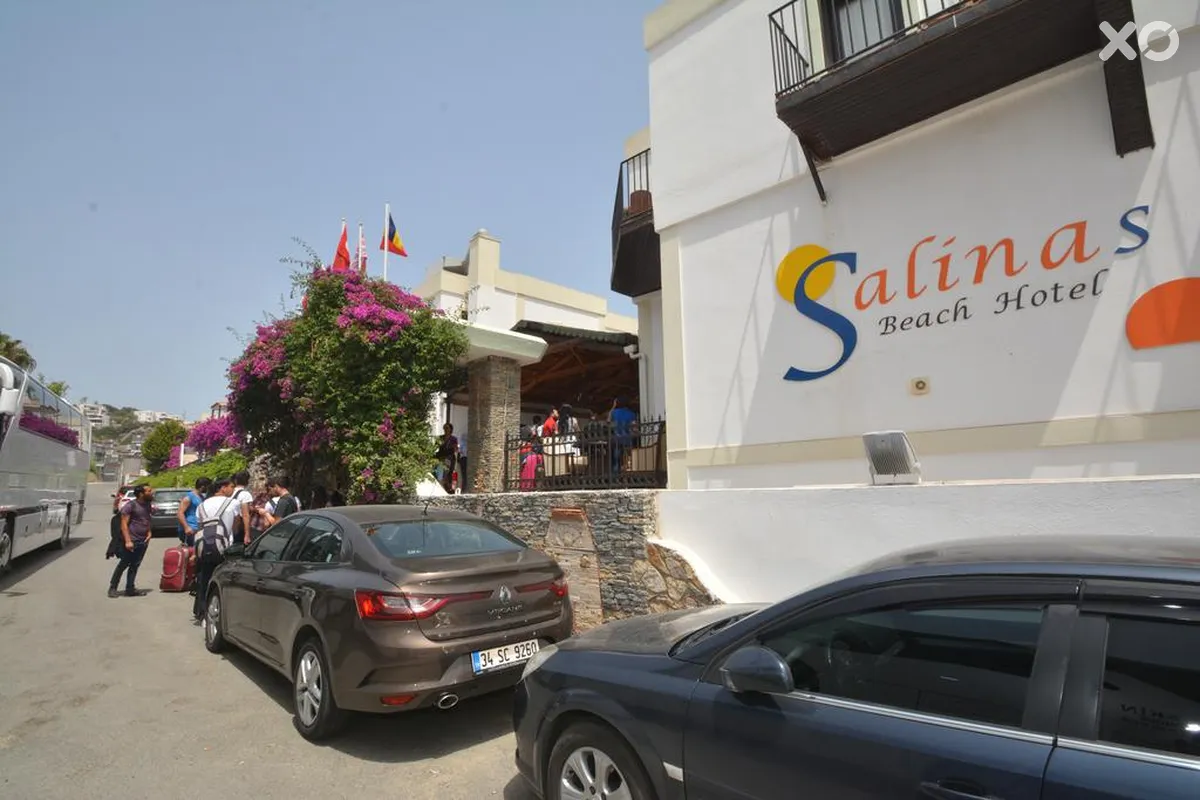 Salinas Beach Hotel