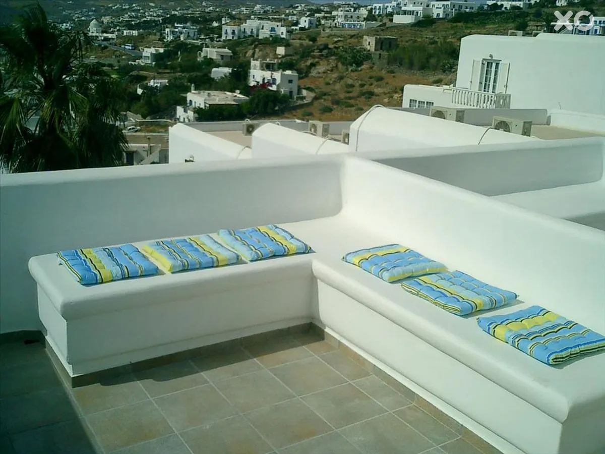 Pelican Town Art Hotel