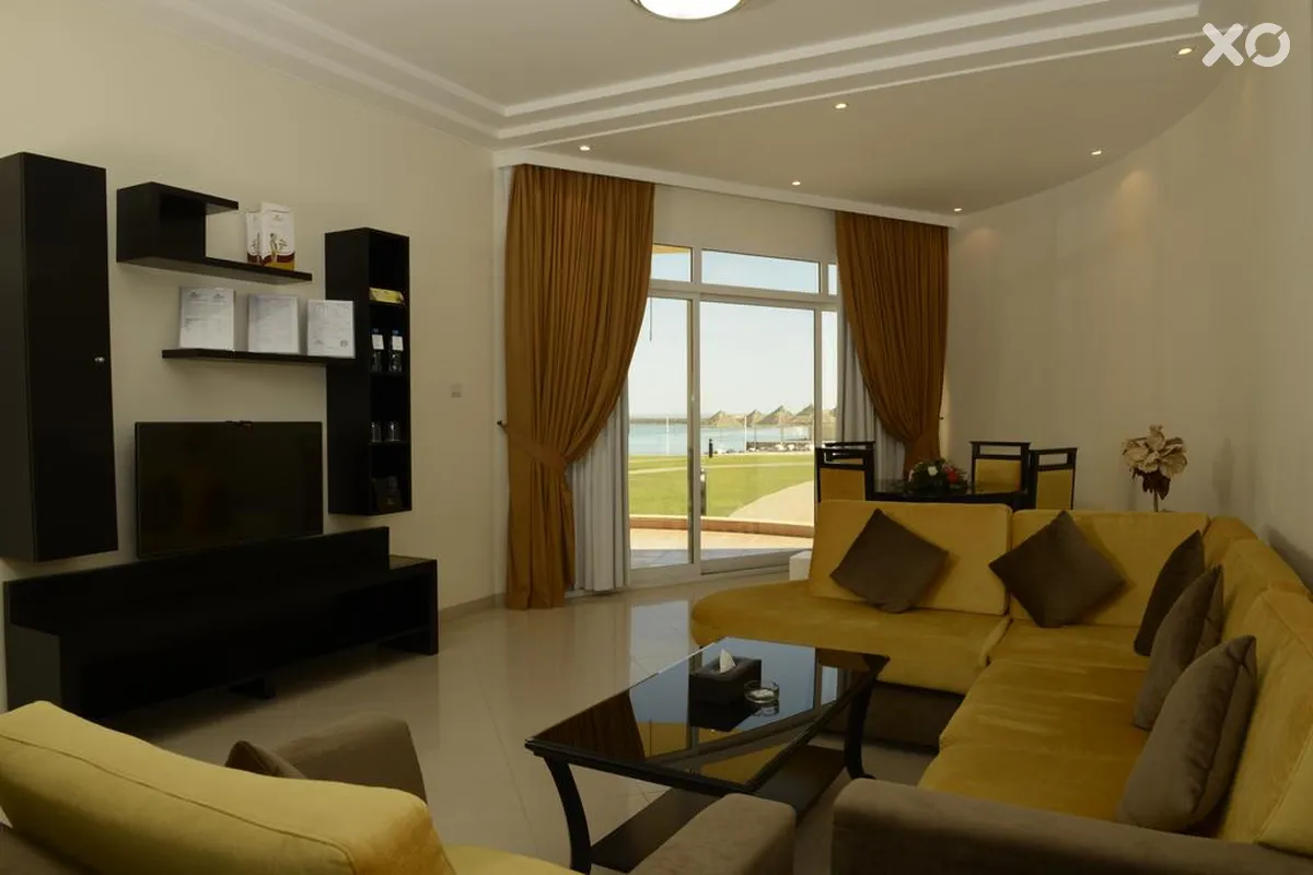 Royal Beach Hotel & Resort
