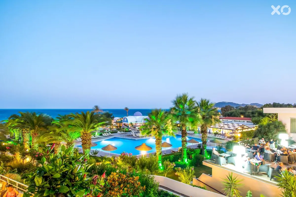 Pegasos Deluxe Beach Hotel