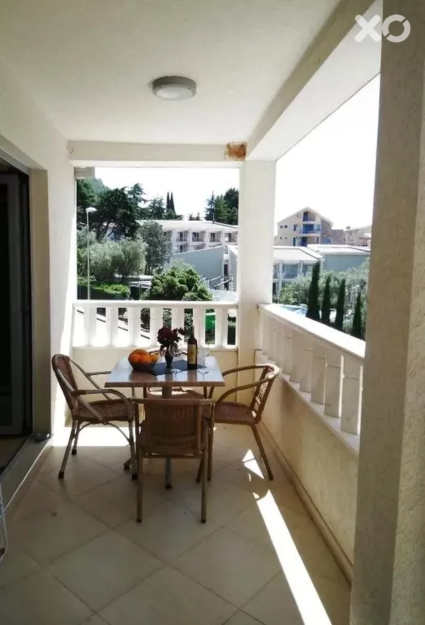 V Lux Villa