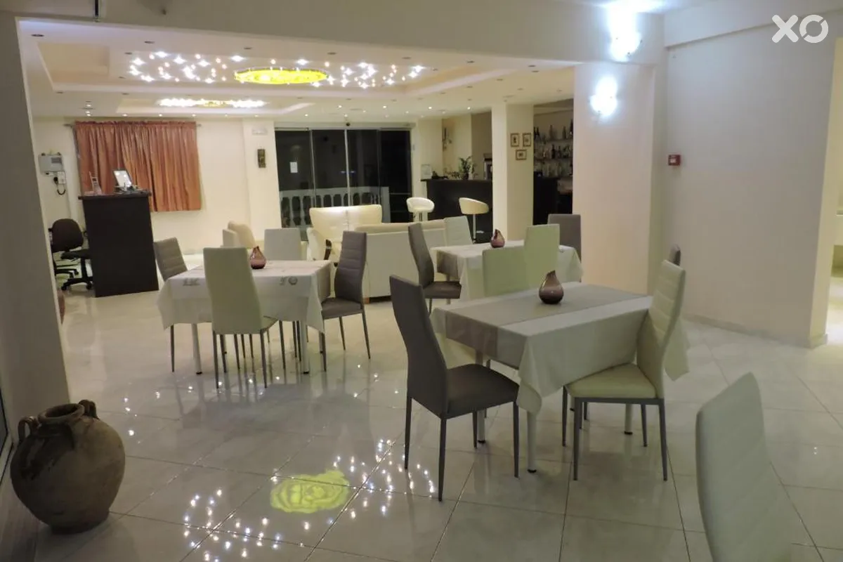 Golden Rose Suites